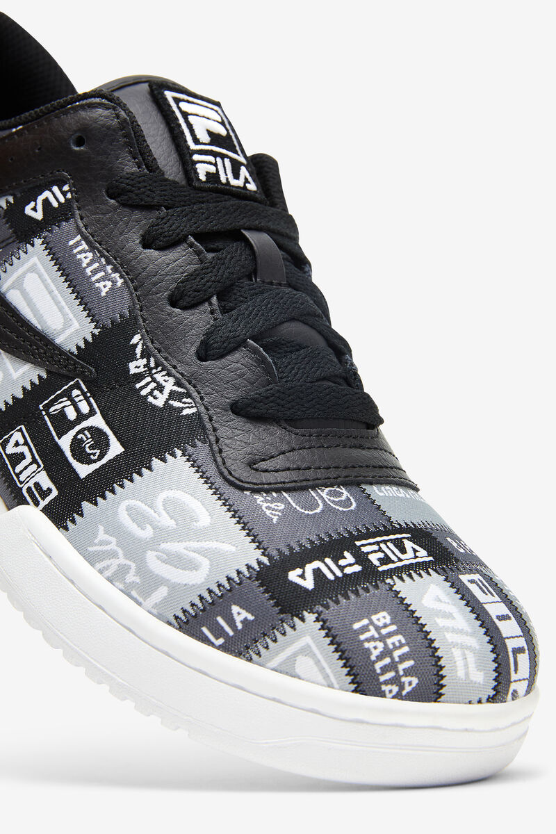 Men's Fila Original Fitness Patchwork Low Top Shoes | Fila Sneakers Black / White | gFu352CN9Fq