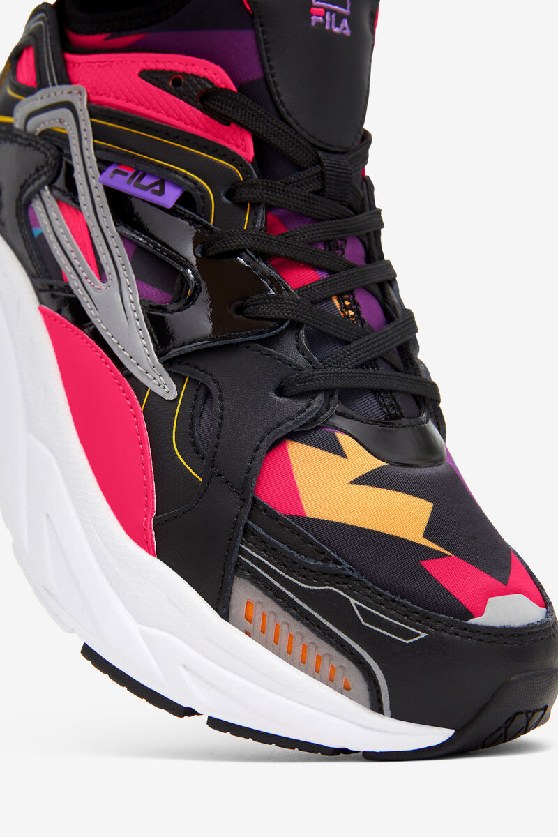 Women's Fila Hallasan '90s Sneakers Black / Pink / White | s2pWv77ks5O