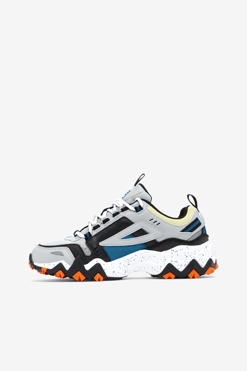 Women's Fila Oakmont Tr Sneakers Black / Blue | qLAHyz2P7Fz