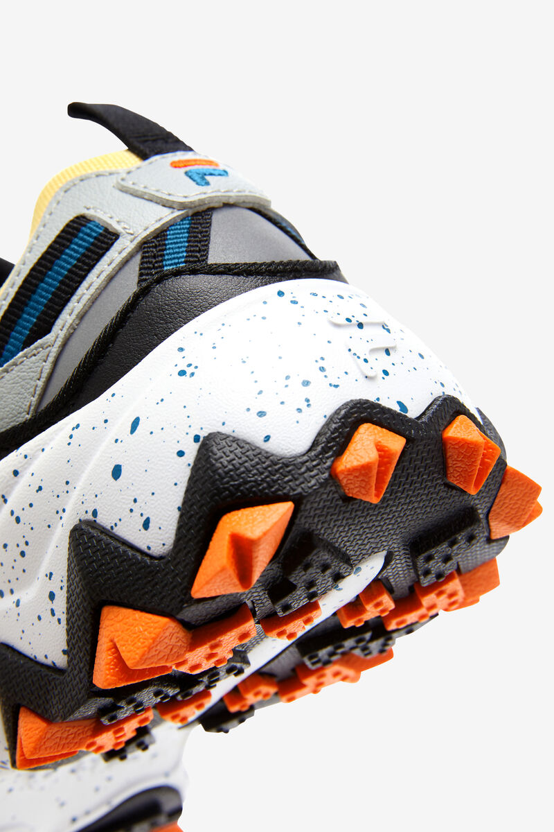 Women's Fila Oakmont Tr Sneakers Black / Blue | qLAHyz2P7Fz