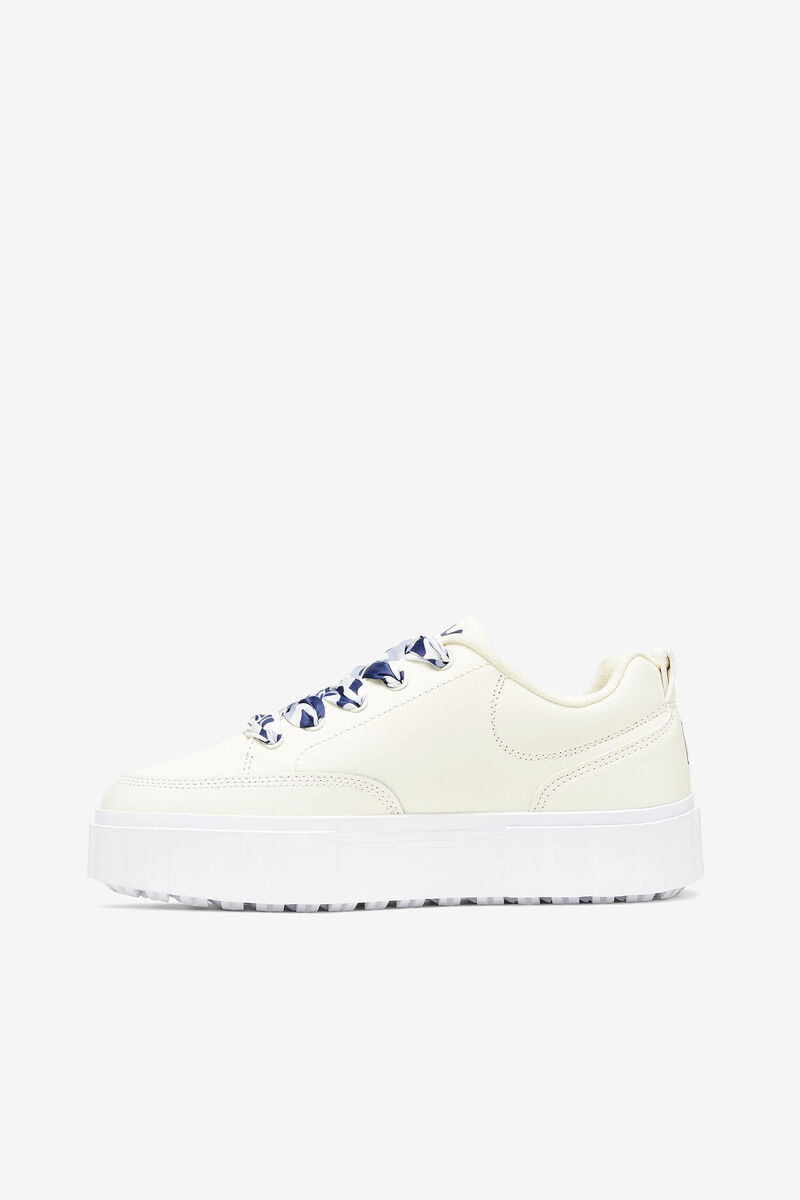 Women's Fila Sandblast Low Satin Lace Sneakers White / Navy / White | CjkoTyMRseO