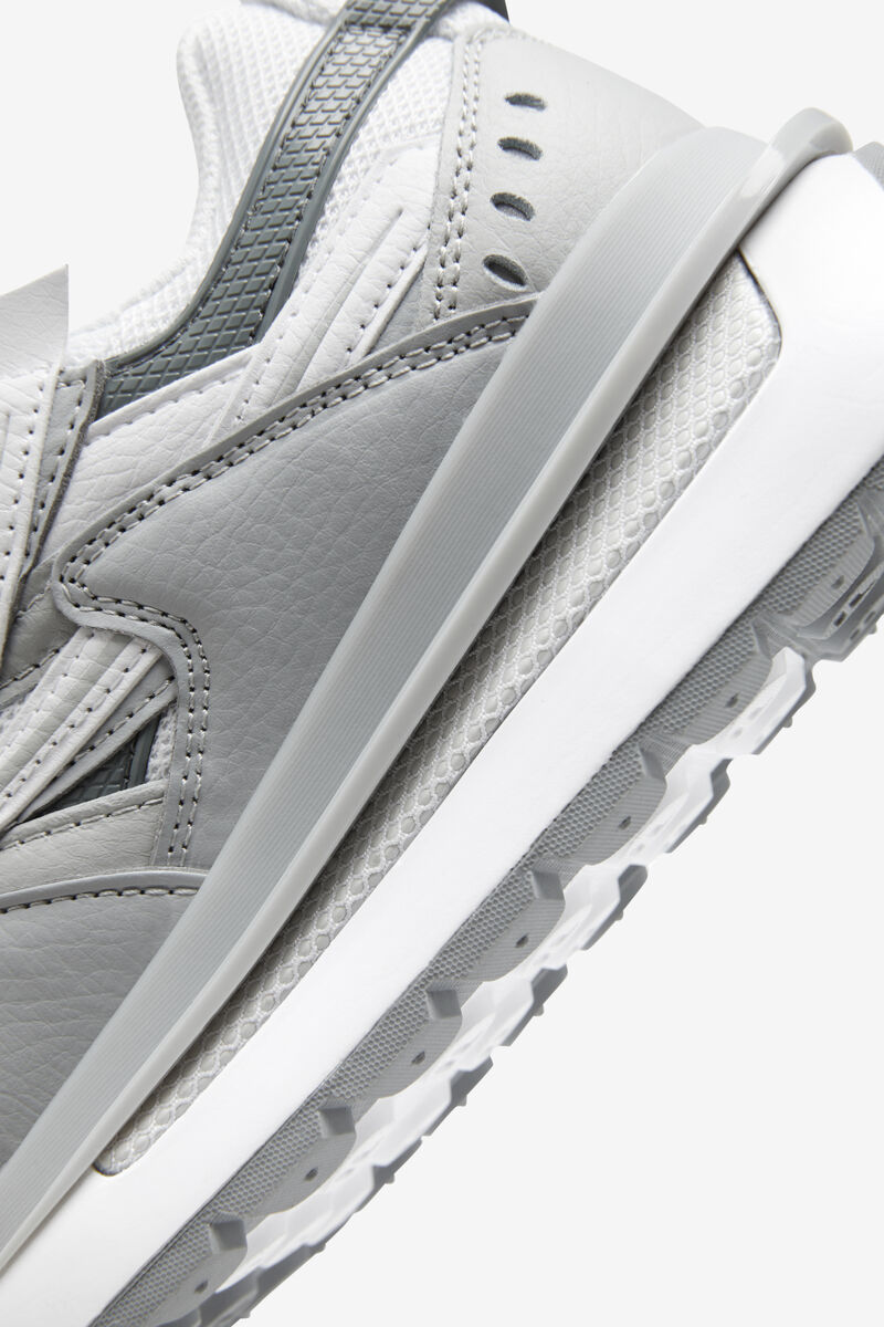 Women's Fila Sandenal Sneakers White / Grey | EhYyngBeUKs