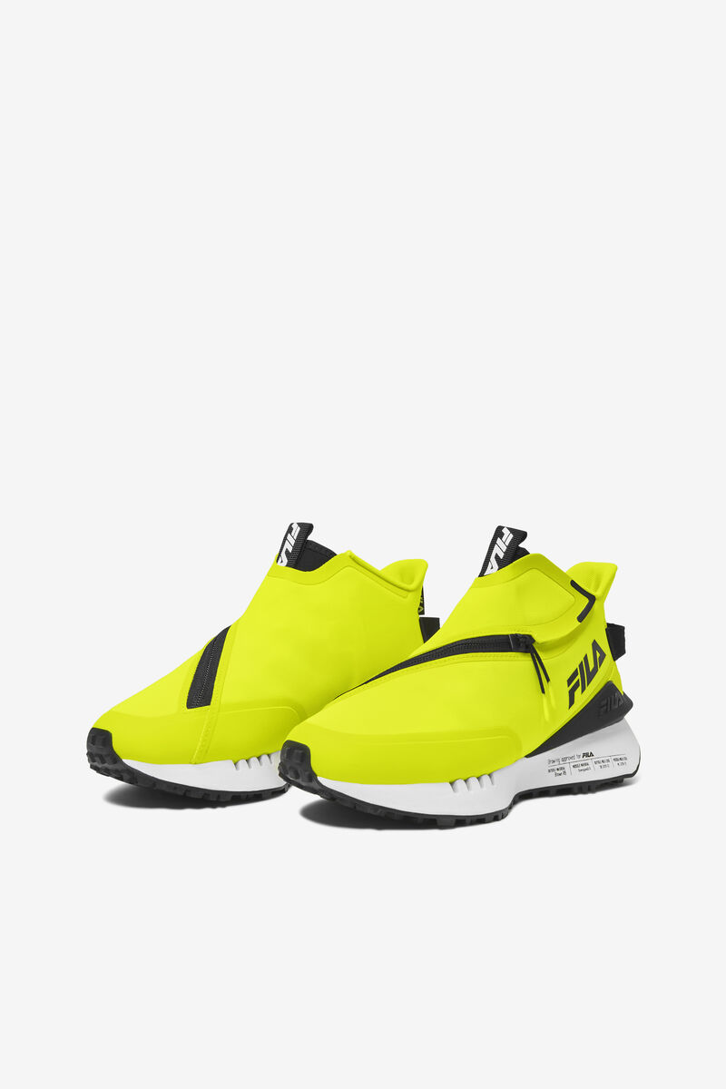 Women's Fila Space Runner Sneakers Yellow / Black / White | 3TtcEje75MS