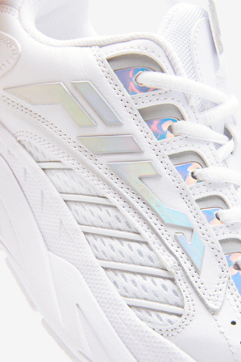 Women's Fila Surefire Iridescent Sneakers White / White | zVWBooXQ1QU